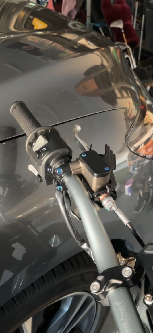 Brake Reservoir Titanium